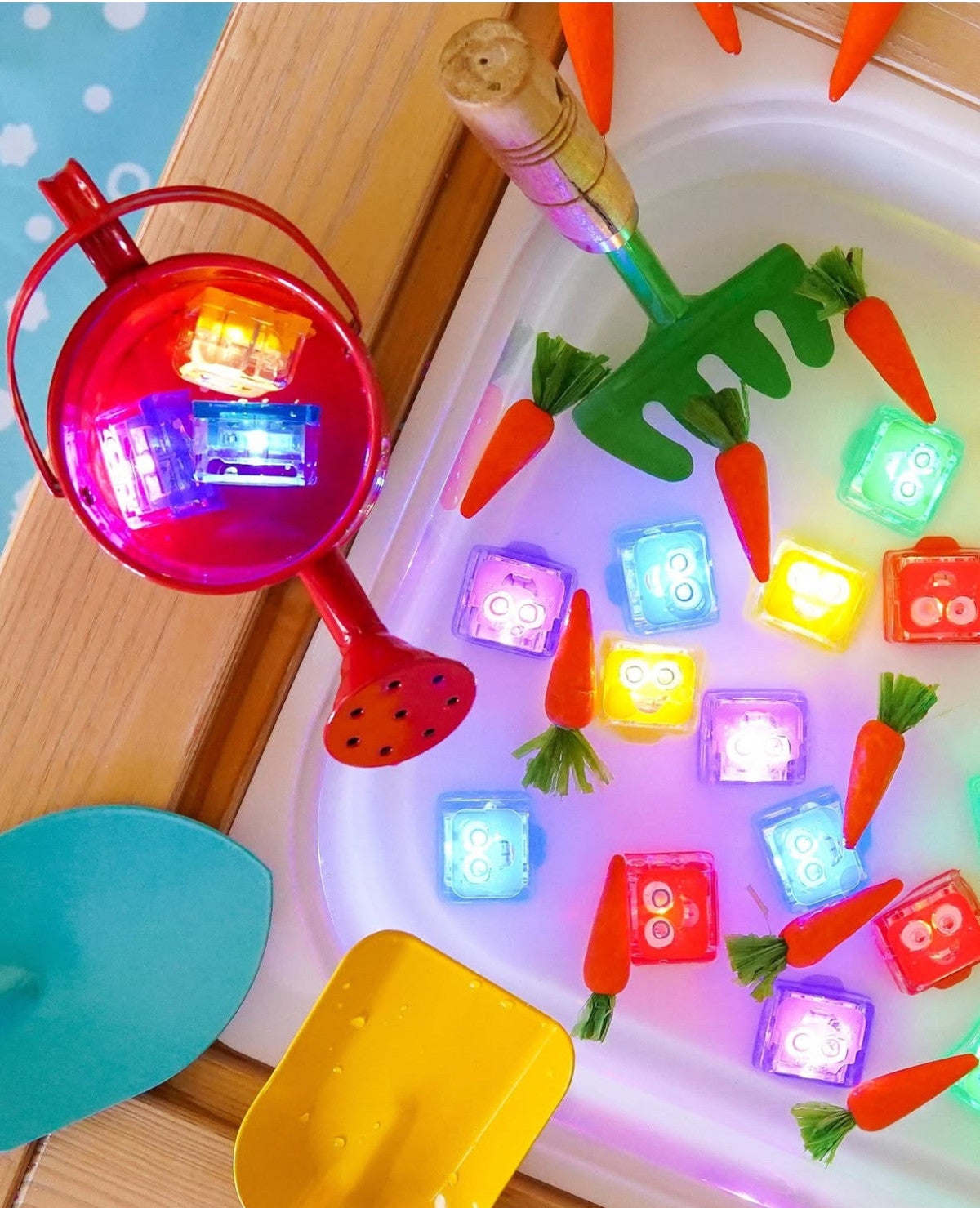 Glo Pals - Light Up Cubes - KARAKTERS